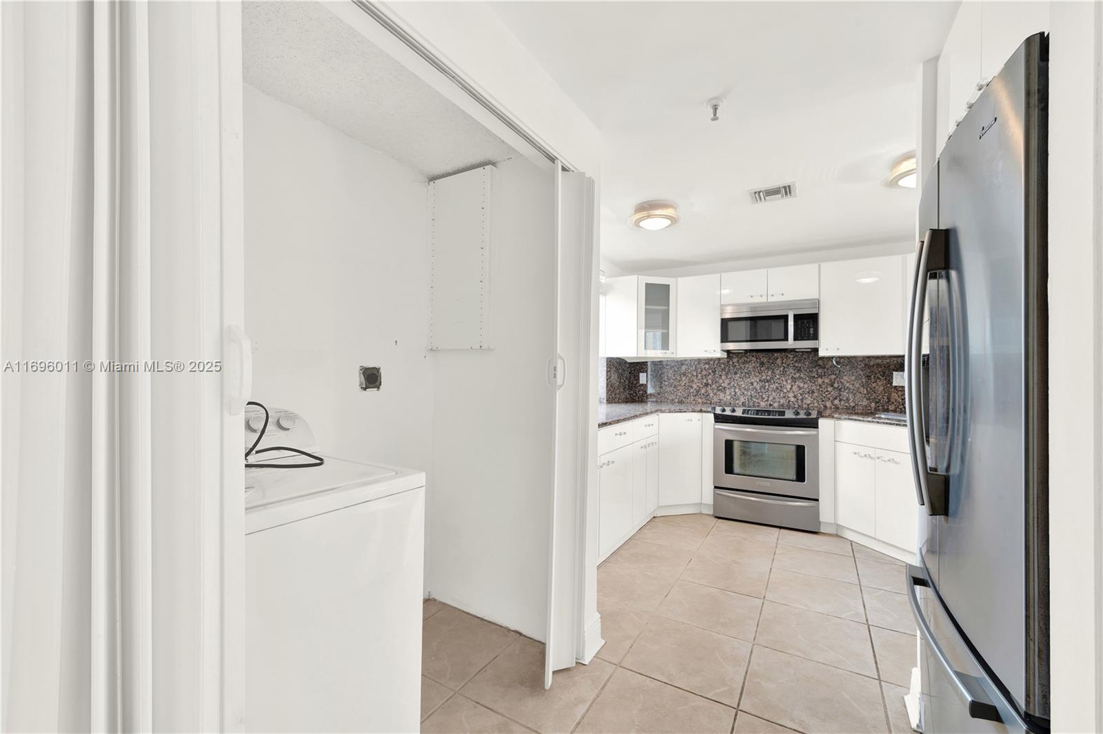 POINCIANA IS YT & RCQ CLU - Residential