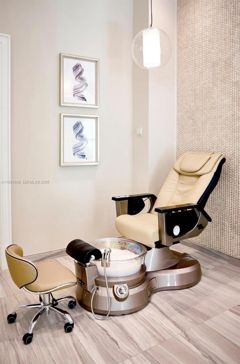 RESORT VILLA ONE CONDO - Residential