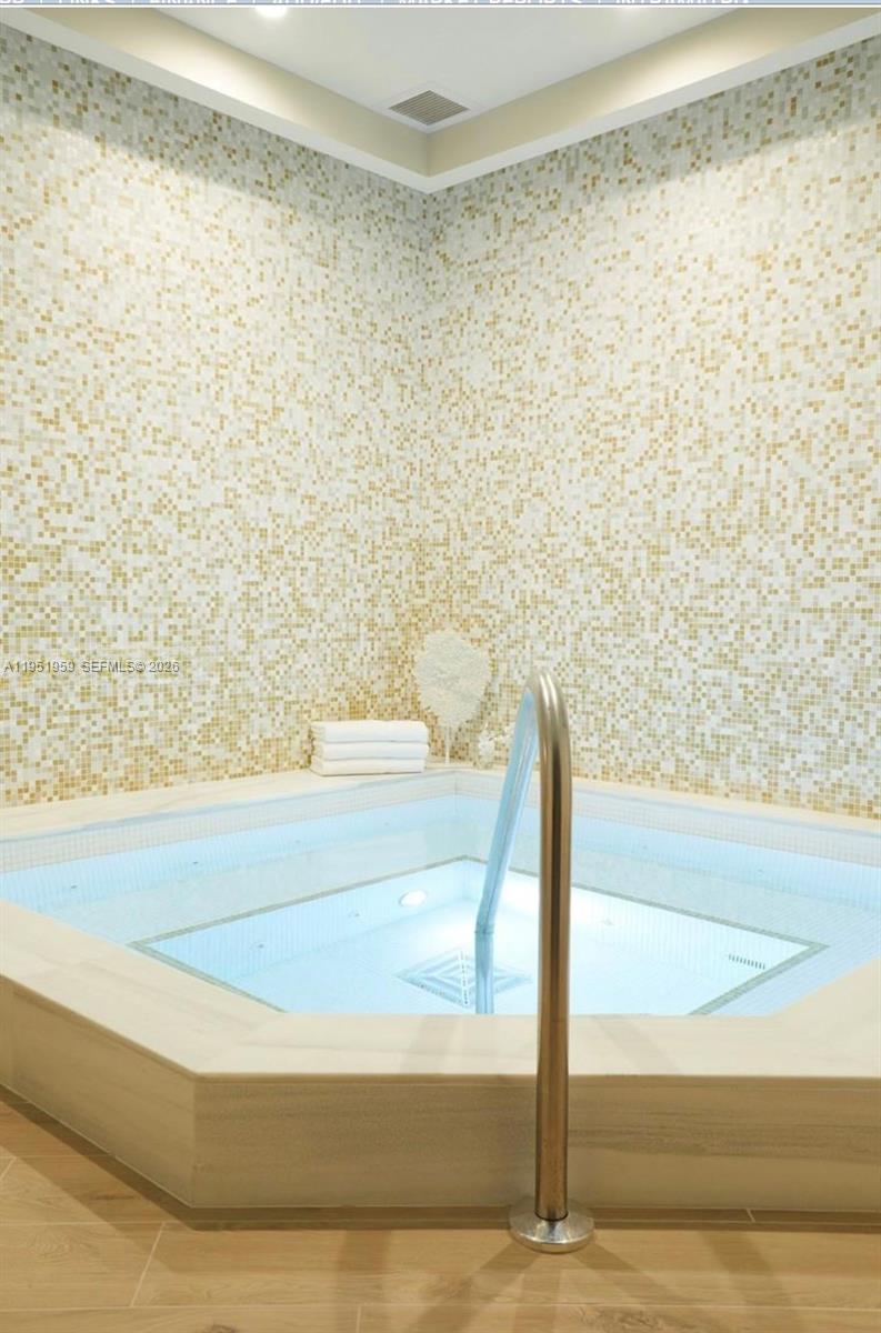 RESORT VILLA ONE CONDO - Residential