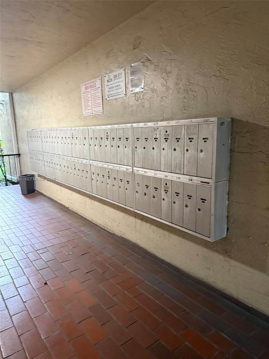 PALMETTO SPRINGS CONDO VI - Residential Lease