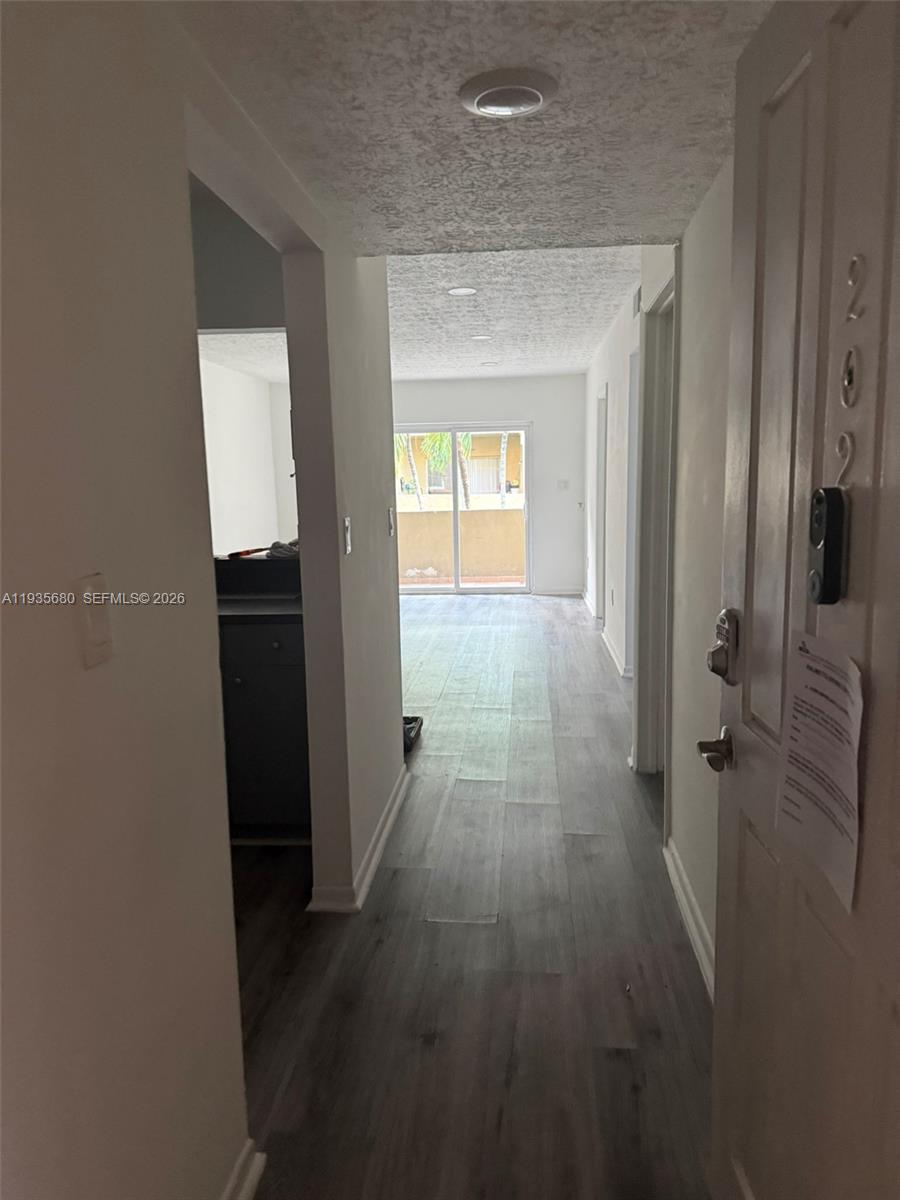 PALMETTO SPRINGS CONDO VI - Residential Lease