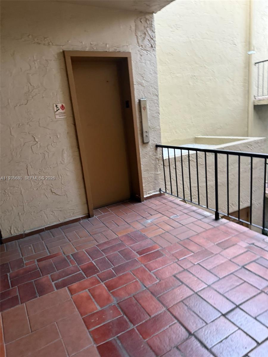 PALMETTO SPRINGS CONDO VI - Residential Lease