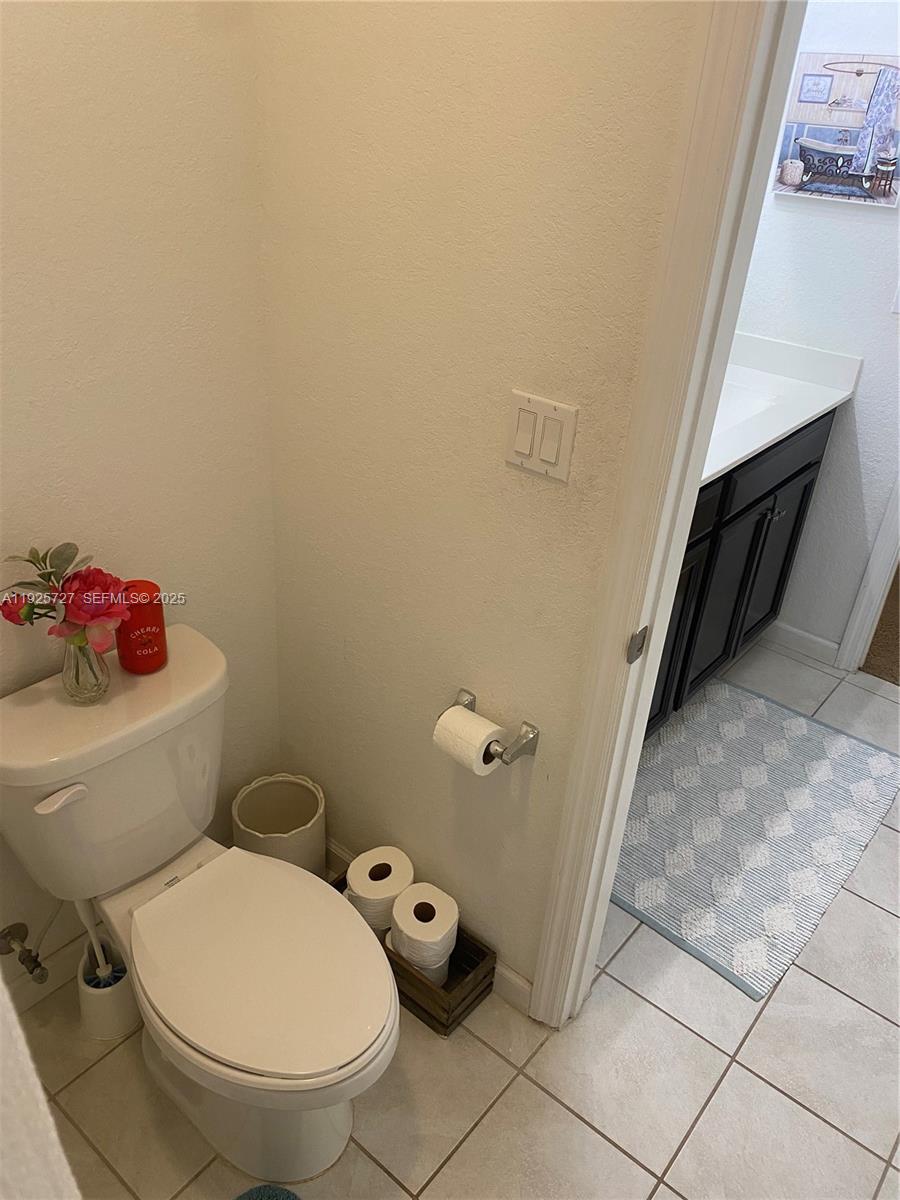 A H AT TURNPIKE SOUTH SEC - Residential