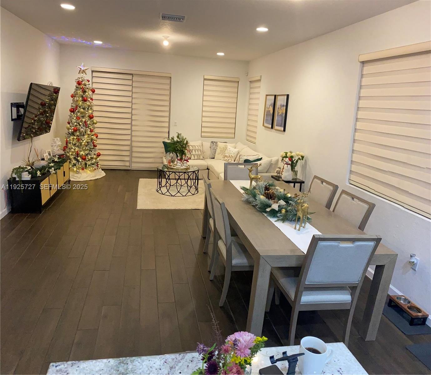 A H AT TURNPIKE SOUTH SEC - Residential