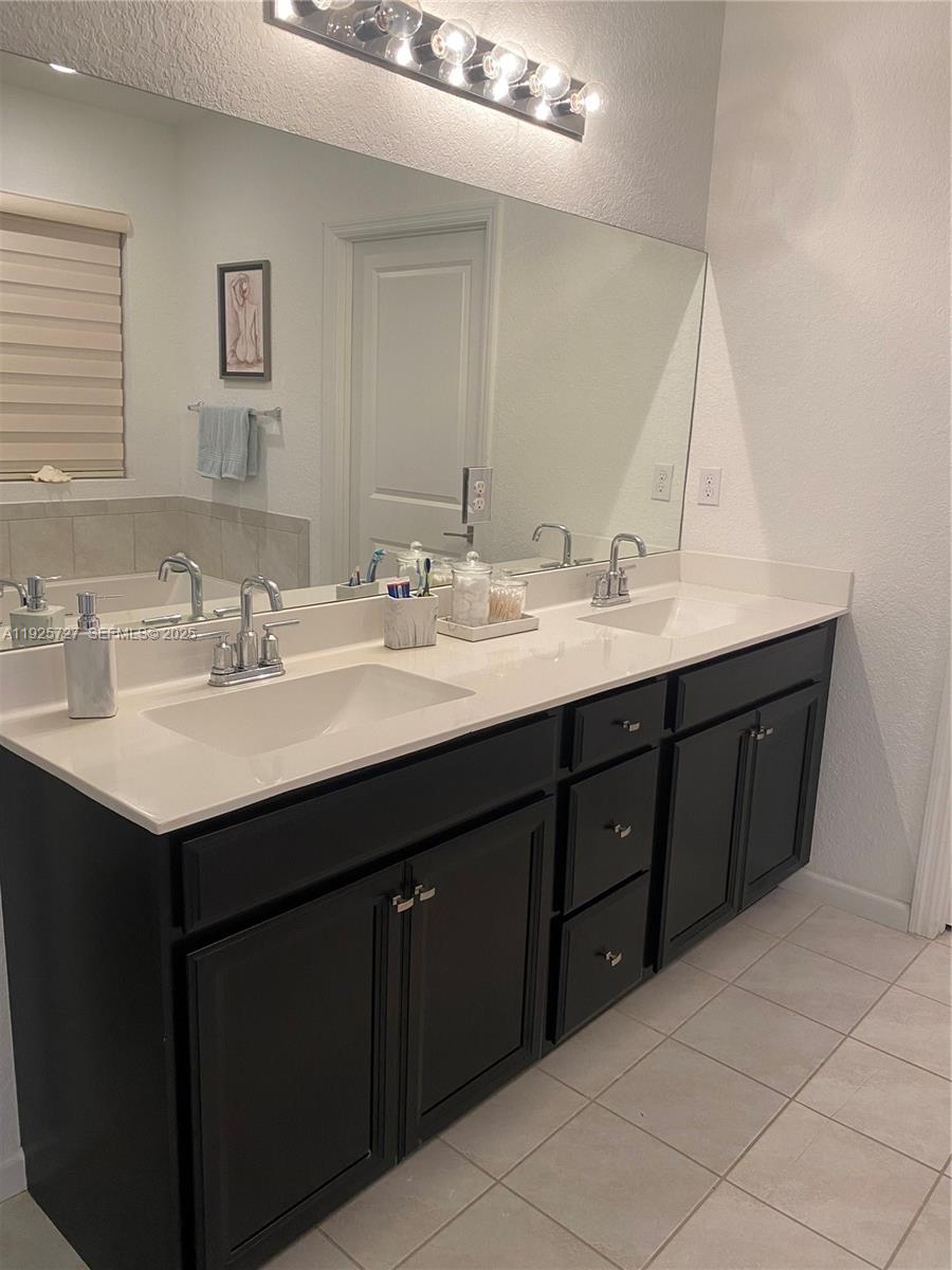 A H AT TURNPIKE SOUTH SEC - Residential