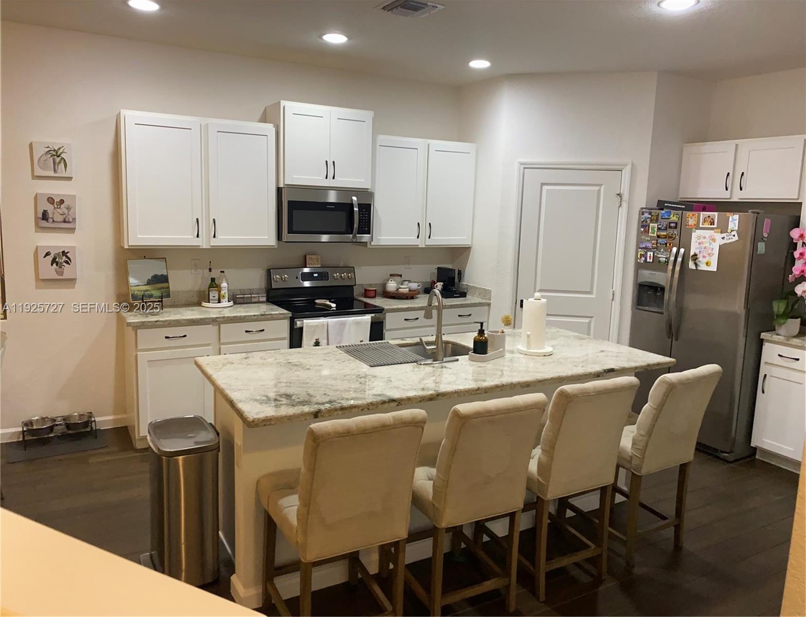 A H AT TURNPIKE SOUTH SEC - Residential