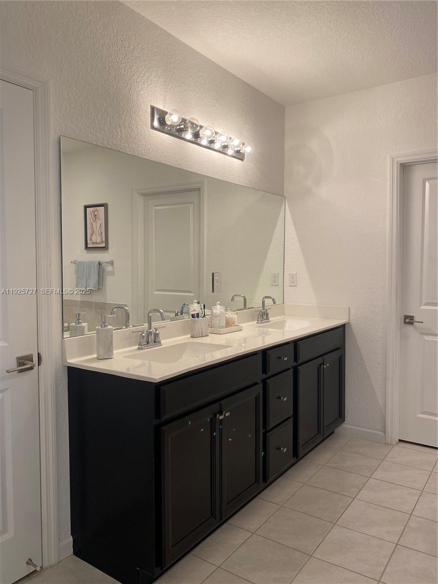 A H AT TURNPIKE SOUTH SEC - Residential