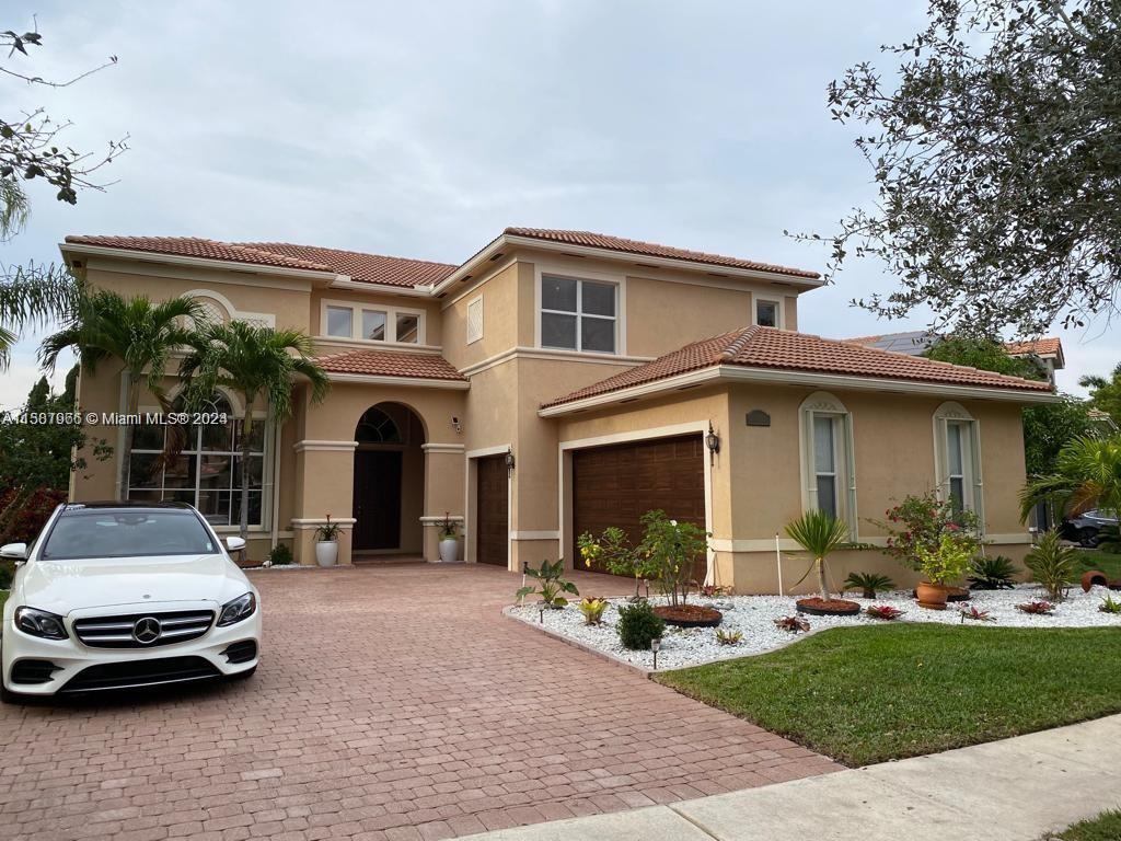 Property for Sale at 8841 Cobblestone Point Cir Cir, Boynton Beach, Palm Beach County, Florida - Bedrooms: 4 
Bathrooms: 3  - $1,050,000