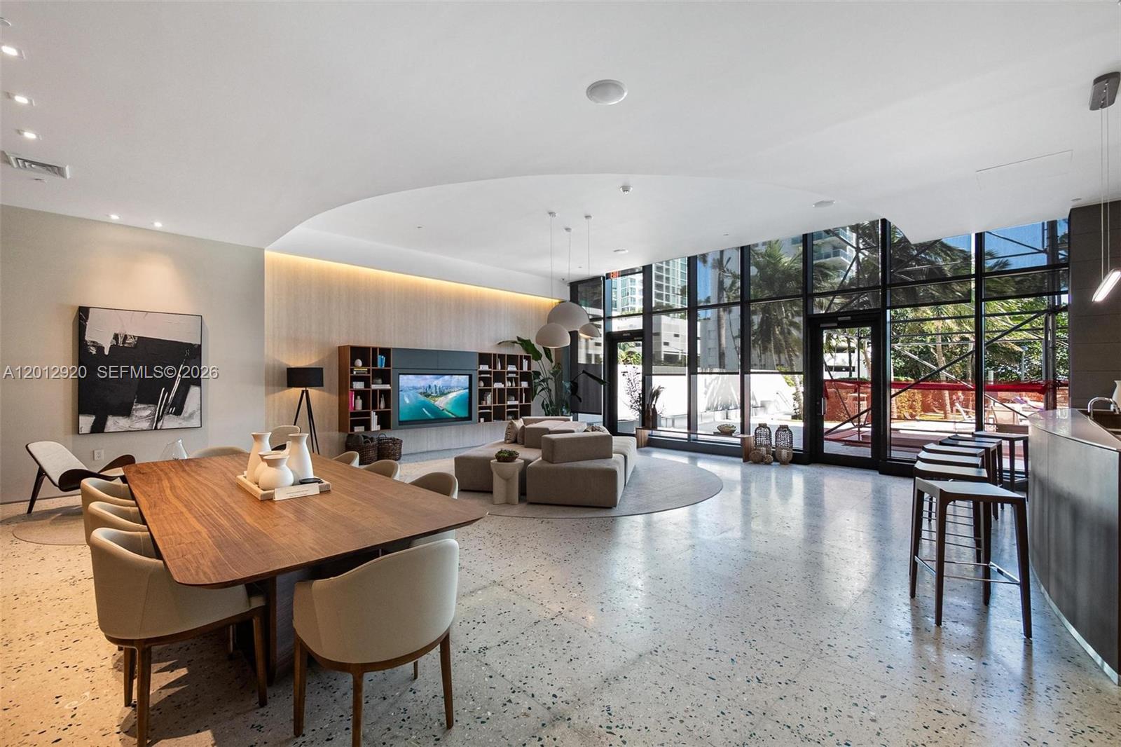 ICON BAY CONDO - Residential Lease