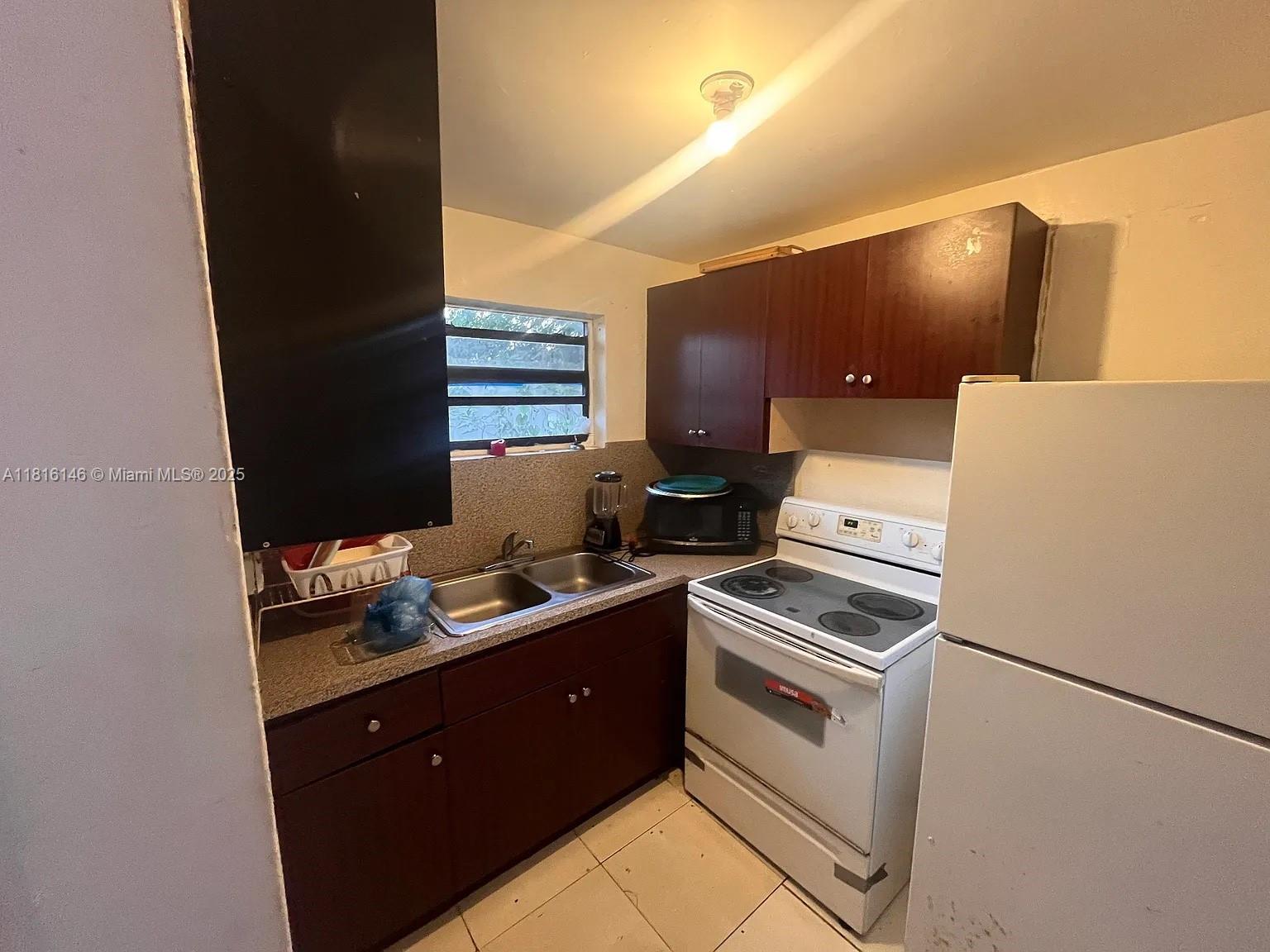 430 NW 121st St 1