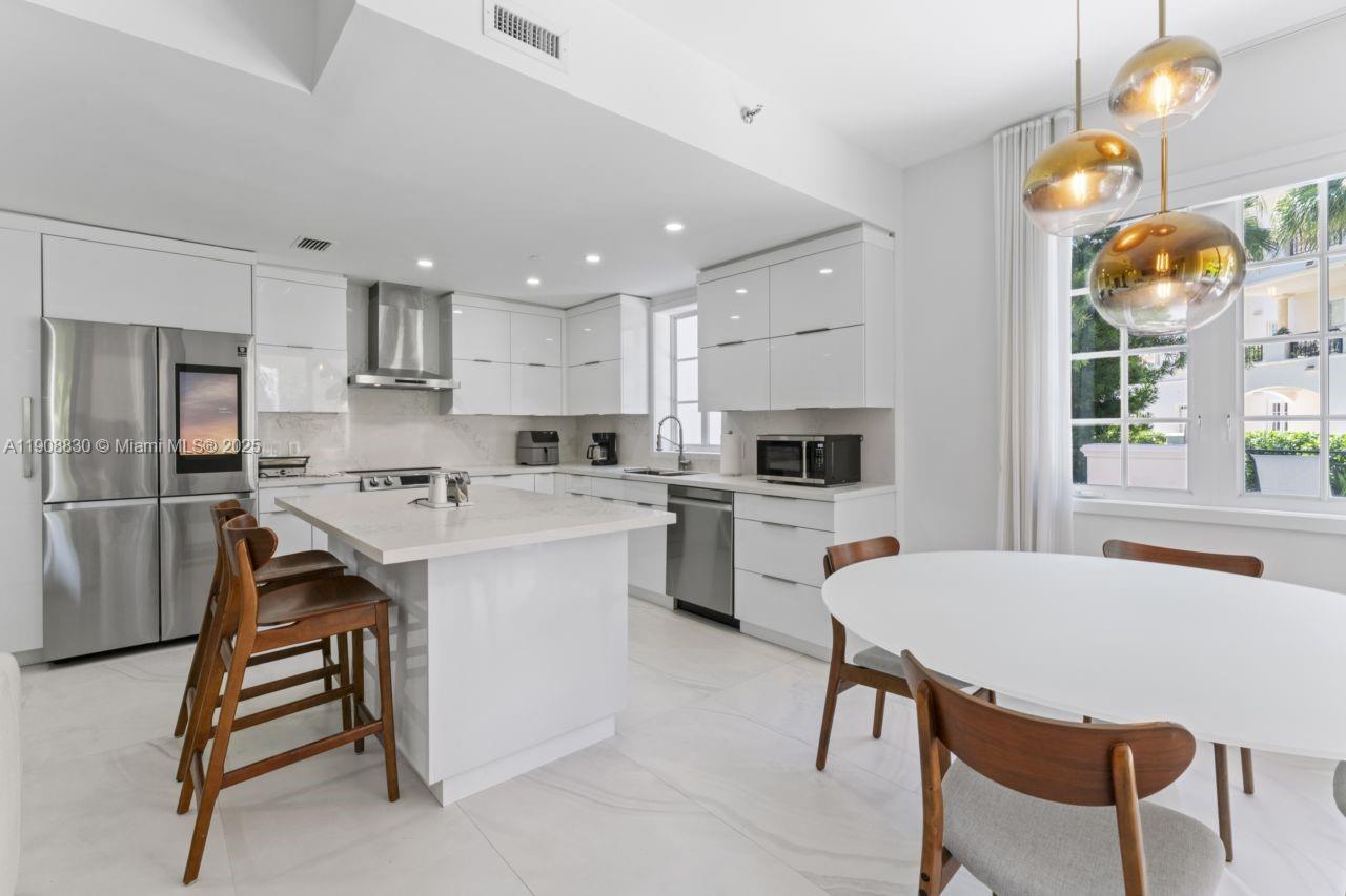 SEASIDE CONDO - Residential Lease