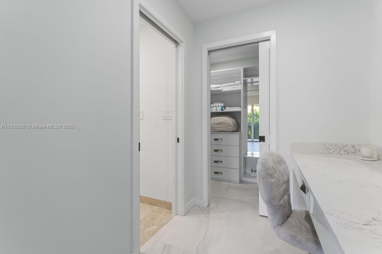 SEASIDE CONDO - Residential Lease