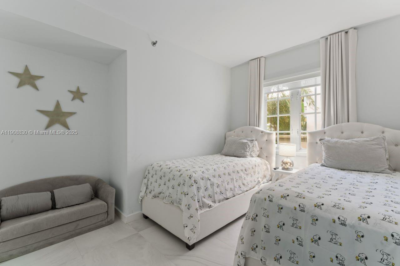 SEASIDE CONDO - Residential Lease