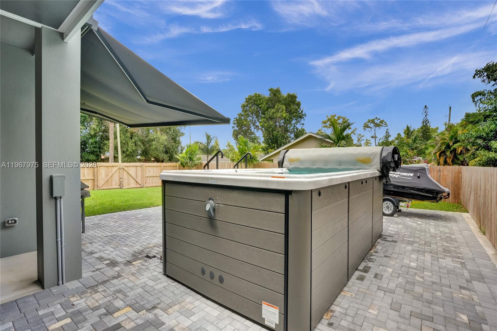 MEADOWGREEN TRAIL - Residential