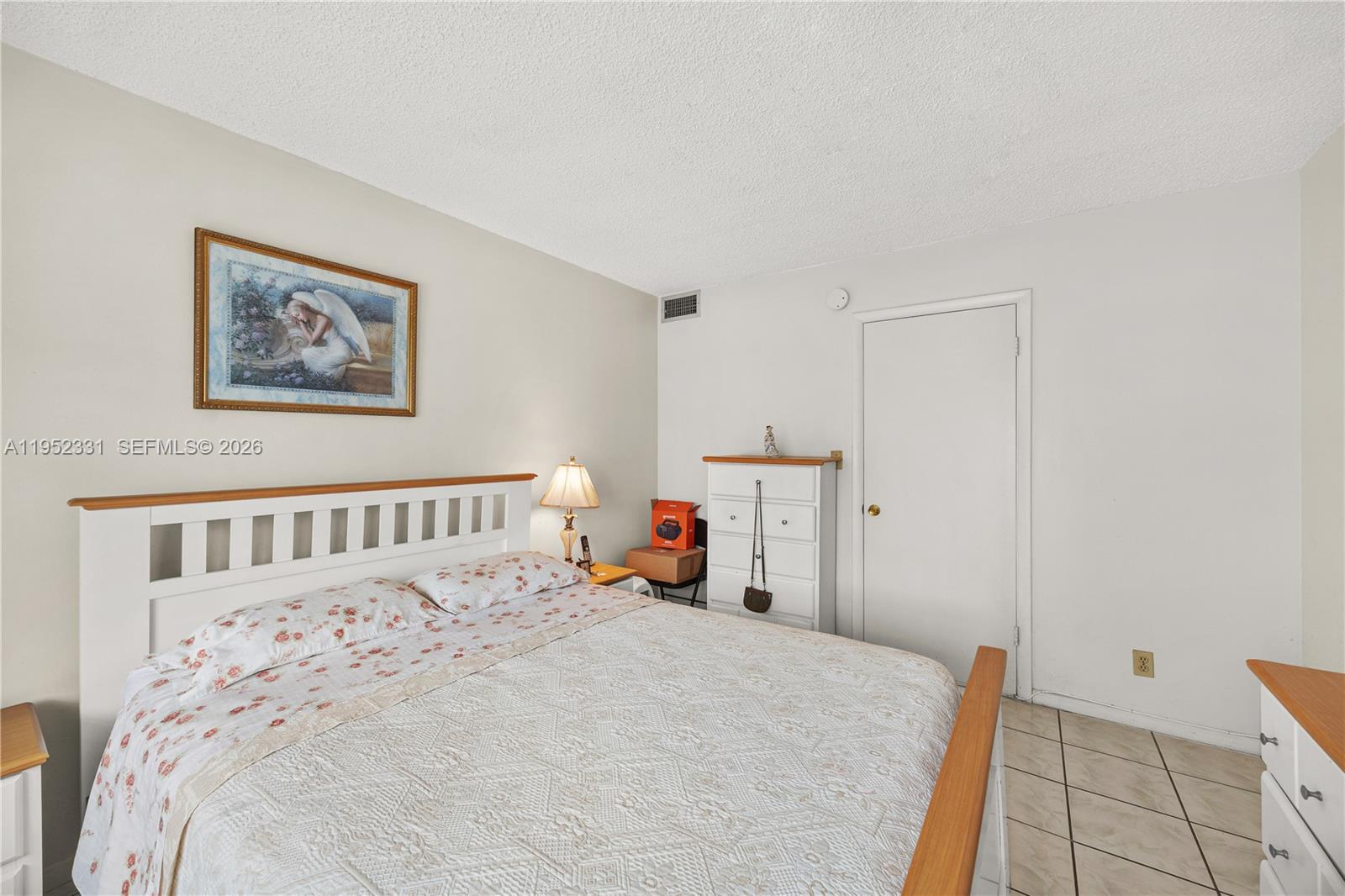 3071 NW 47th Ter 323, Lauderdale Lakes, FL, 33313/$49,999 3 3071 NW 47th Ter 323