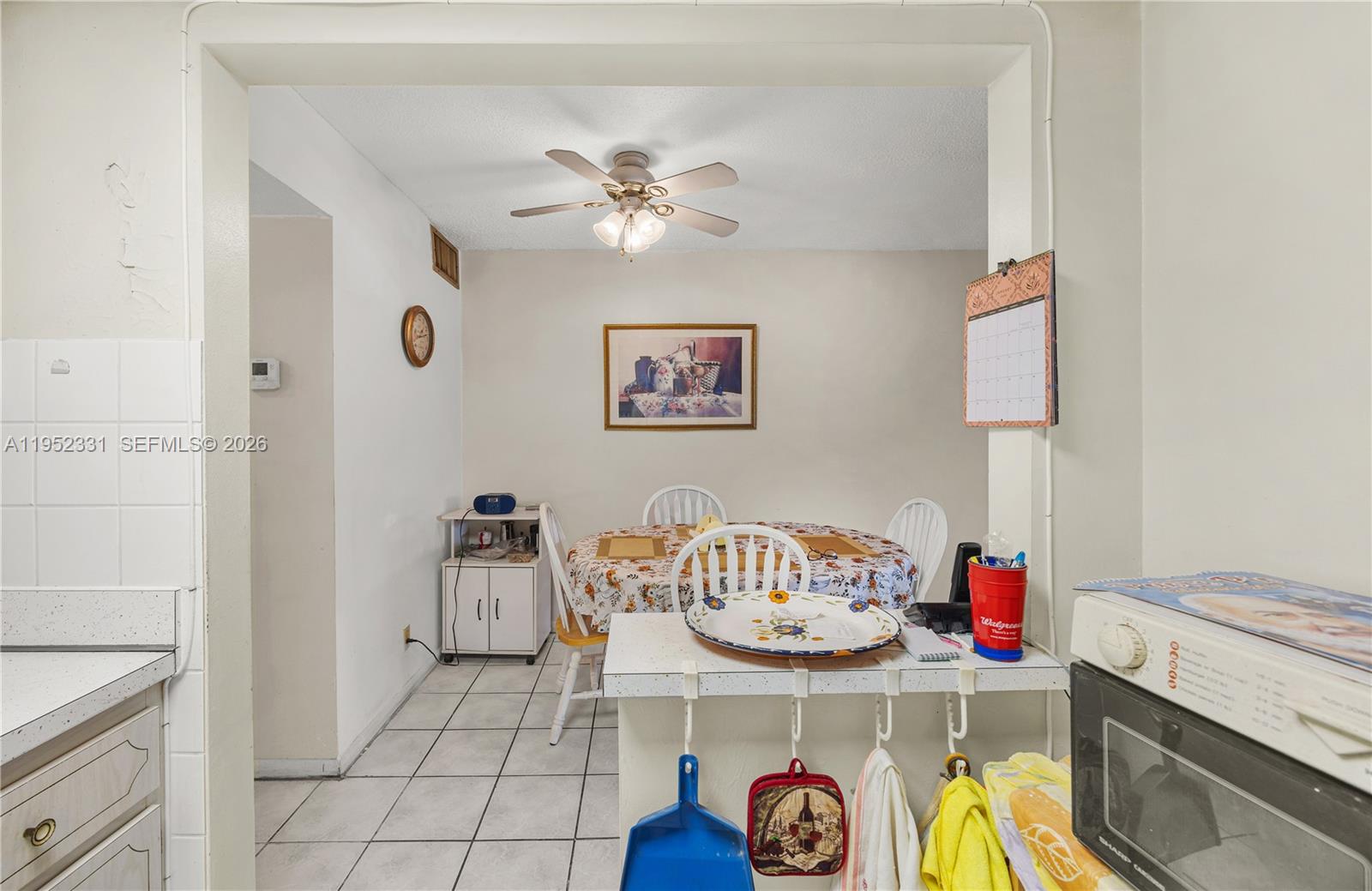 LAUDERDALE OAKS CONDO II - Residential