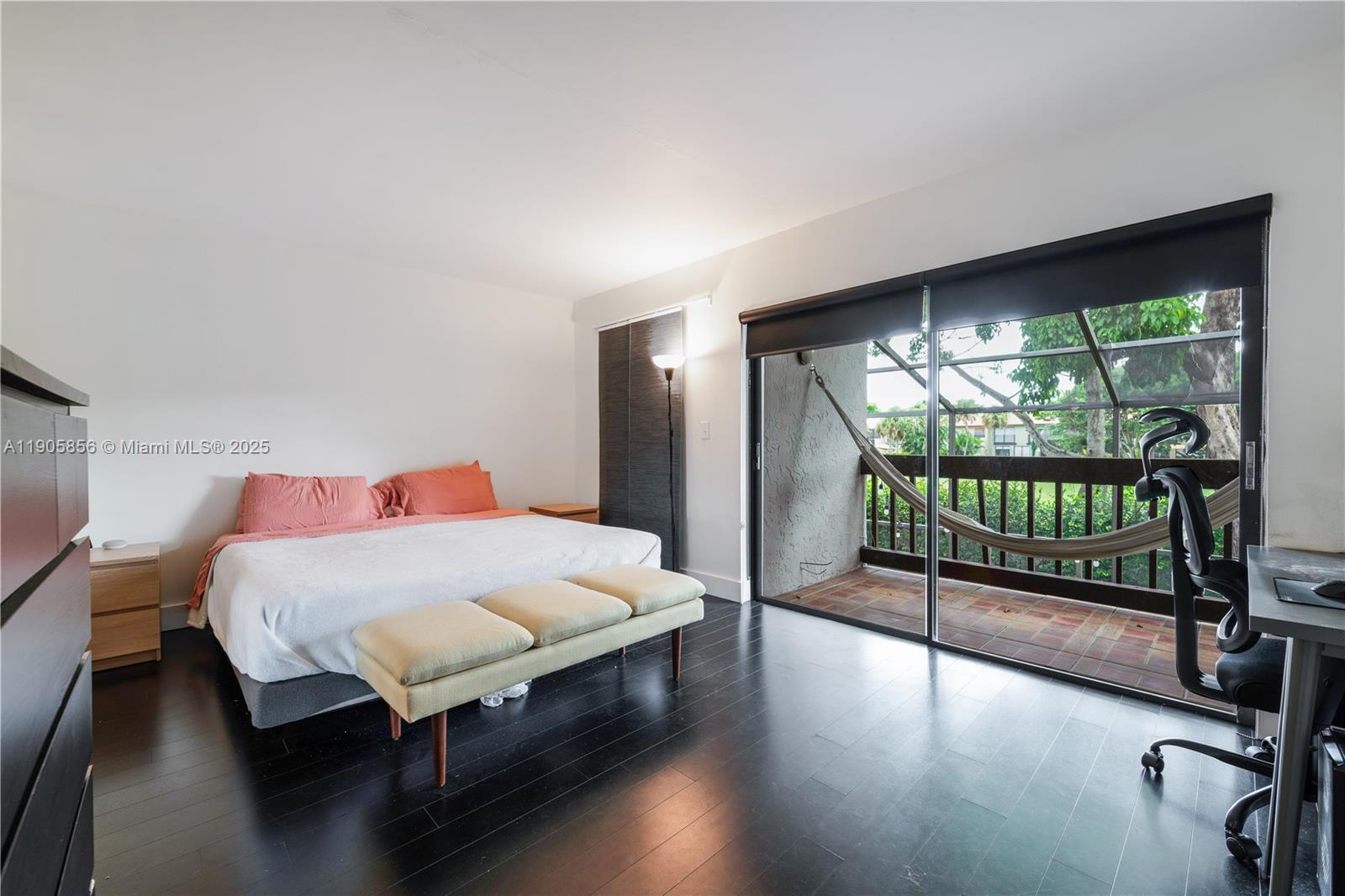 VILLAS OF AMBERWOOD CONDO - Residential