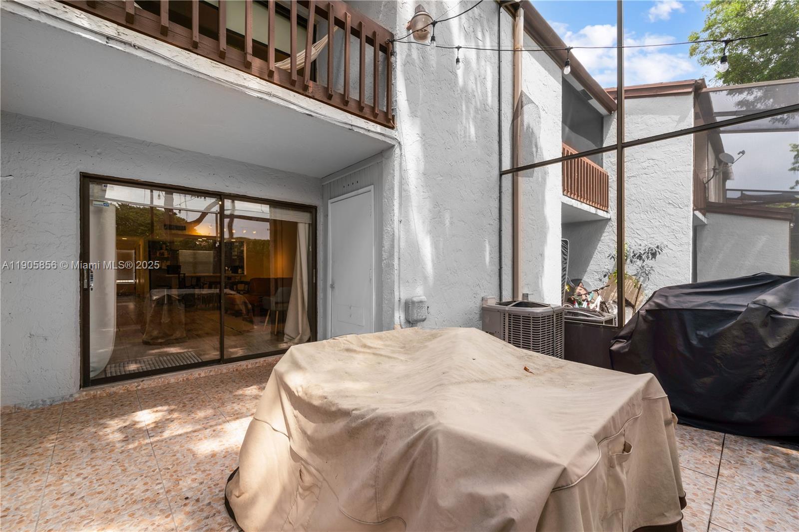 VILLAS OF AMBERWOOD CONDO - Residential