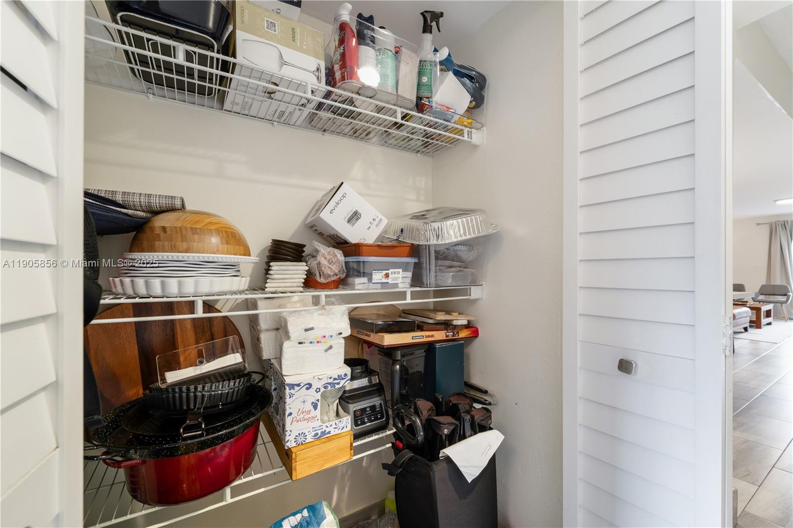 VILLAS OF AMBERWOOD CONDO - Residential