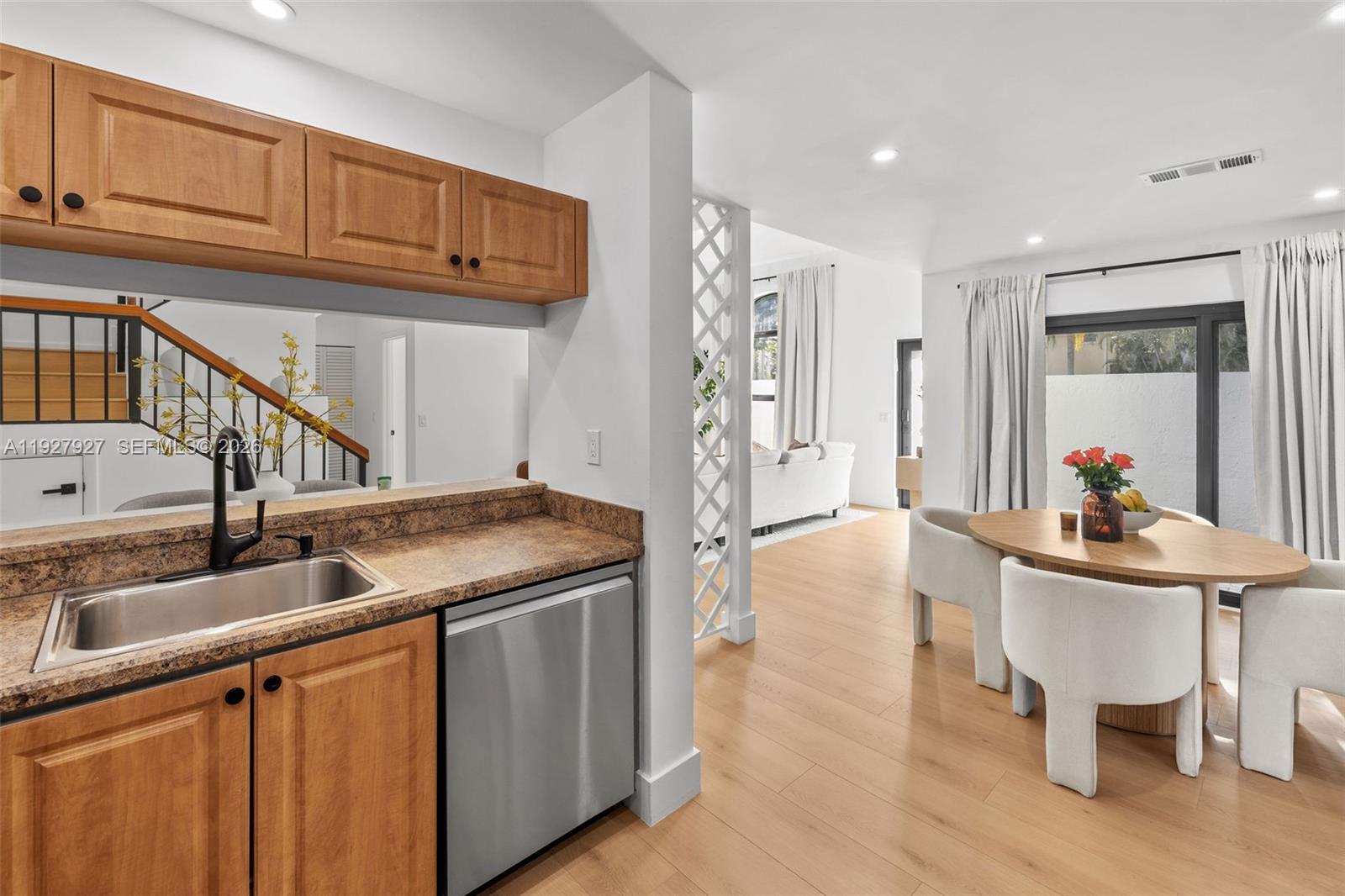 COSTAIN VILLAS HARBOR VIL - Residential