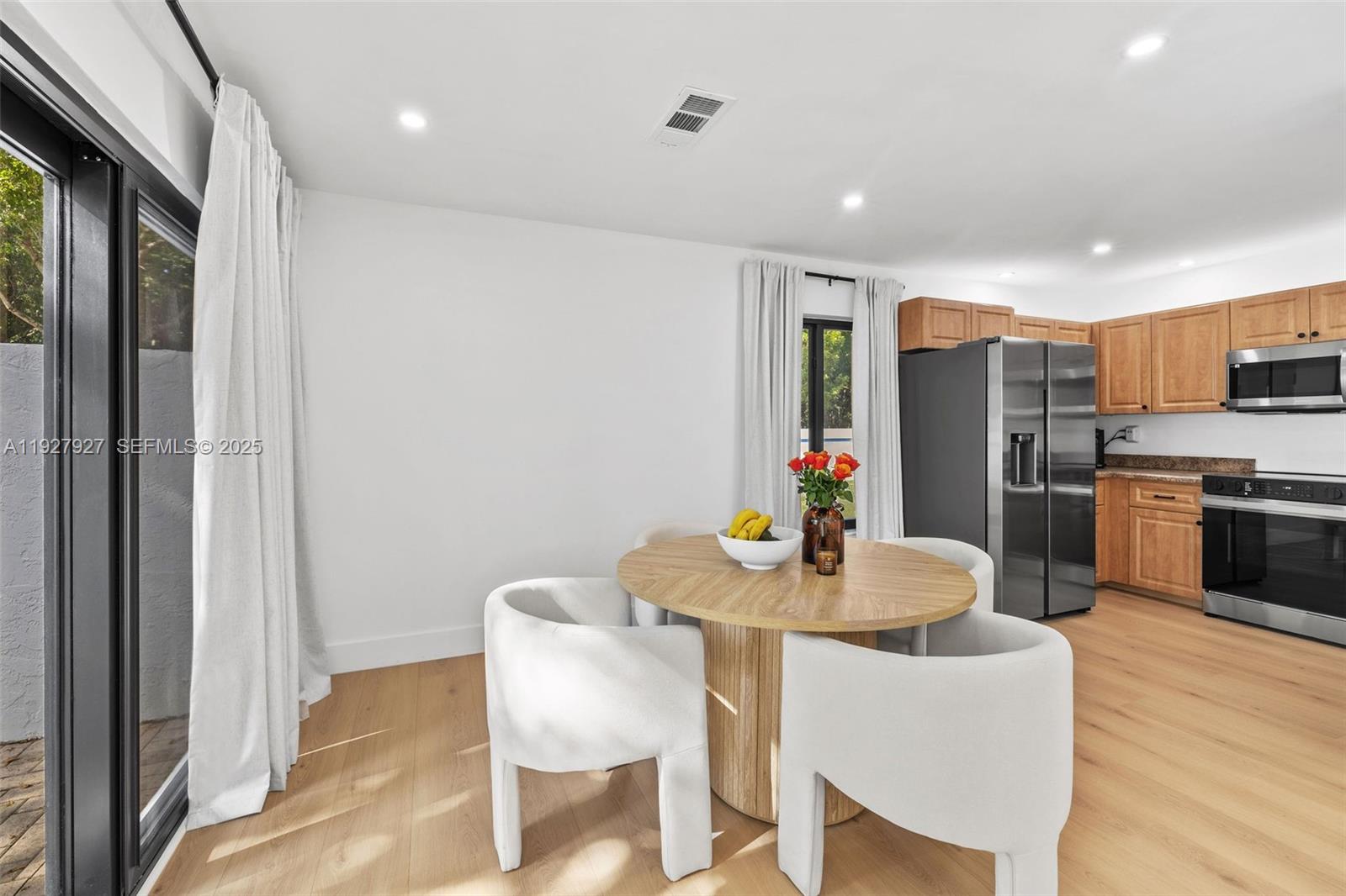 COSTAIN VILLAS HARBOR VIL - Residential