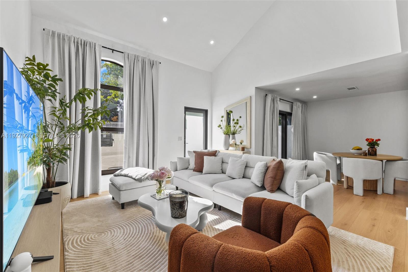 COSTAIN VILLAS HARBOR VIL - Residential