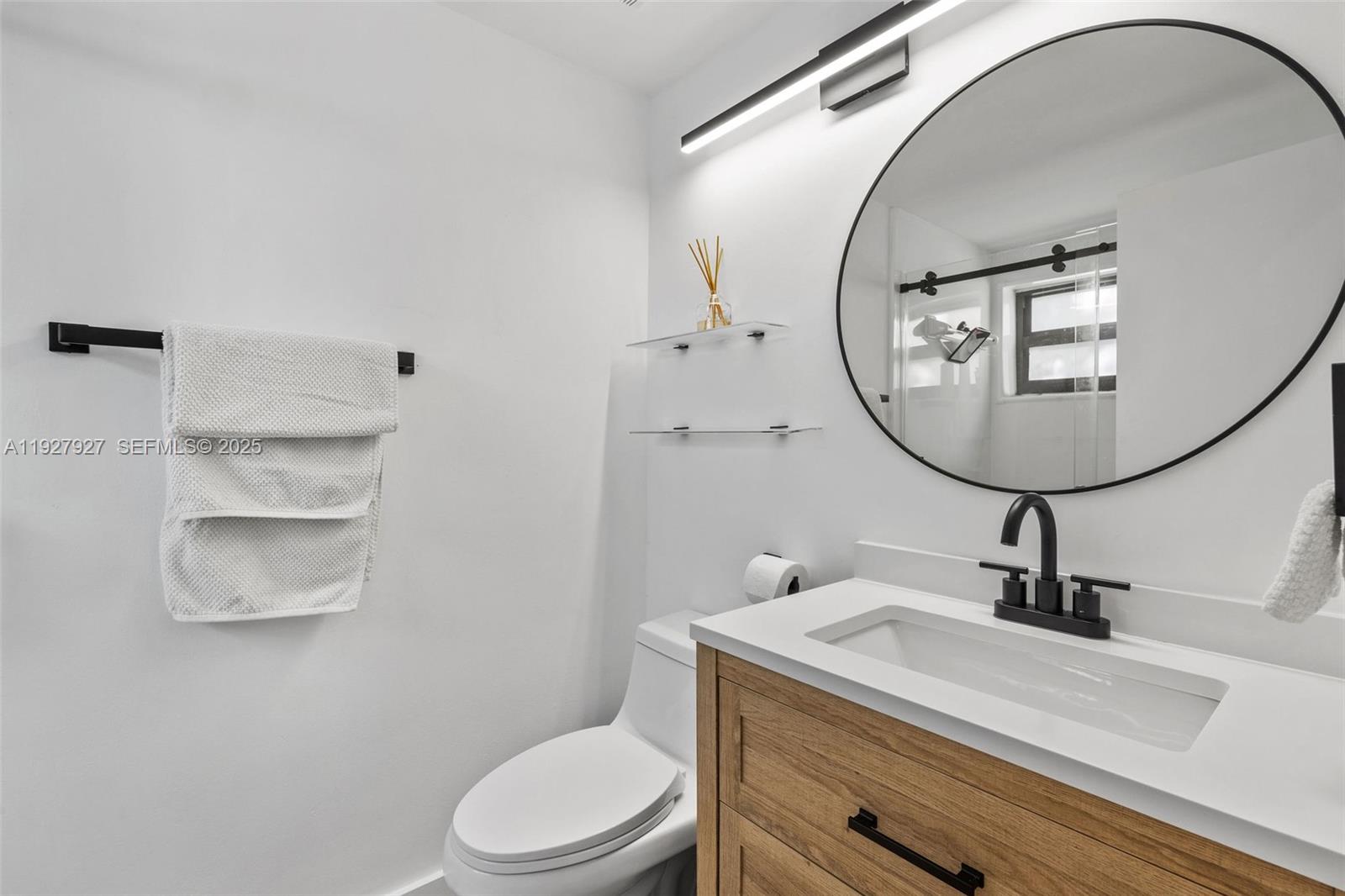 COSTAIN VILLAS HARBOR VIL - Residential