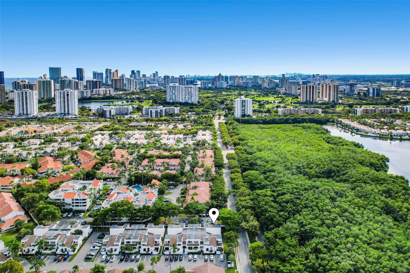 COSTAIN VILLAS HARBOR VIL - Residential