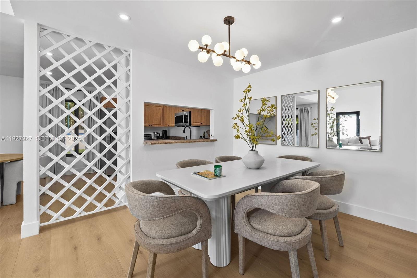 COSTAIN VILLAS HARBOR VIL - Residential