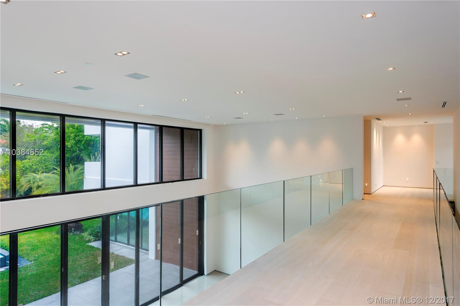 PRICE TERRACE - Residential