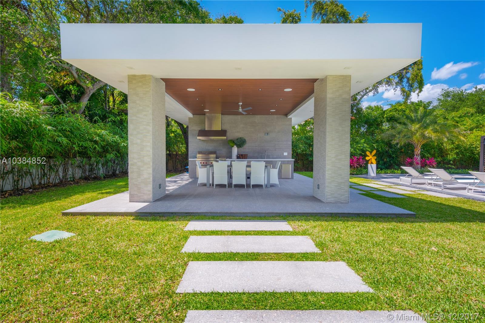 PRICE TERRACE - Residential