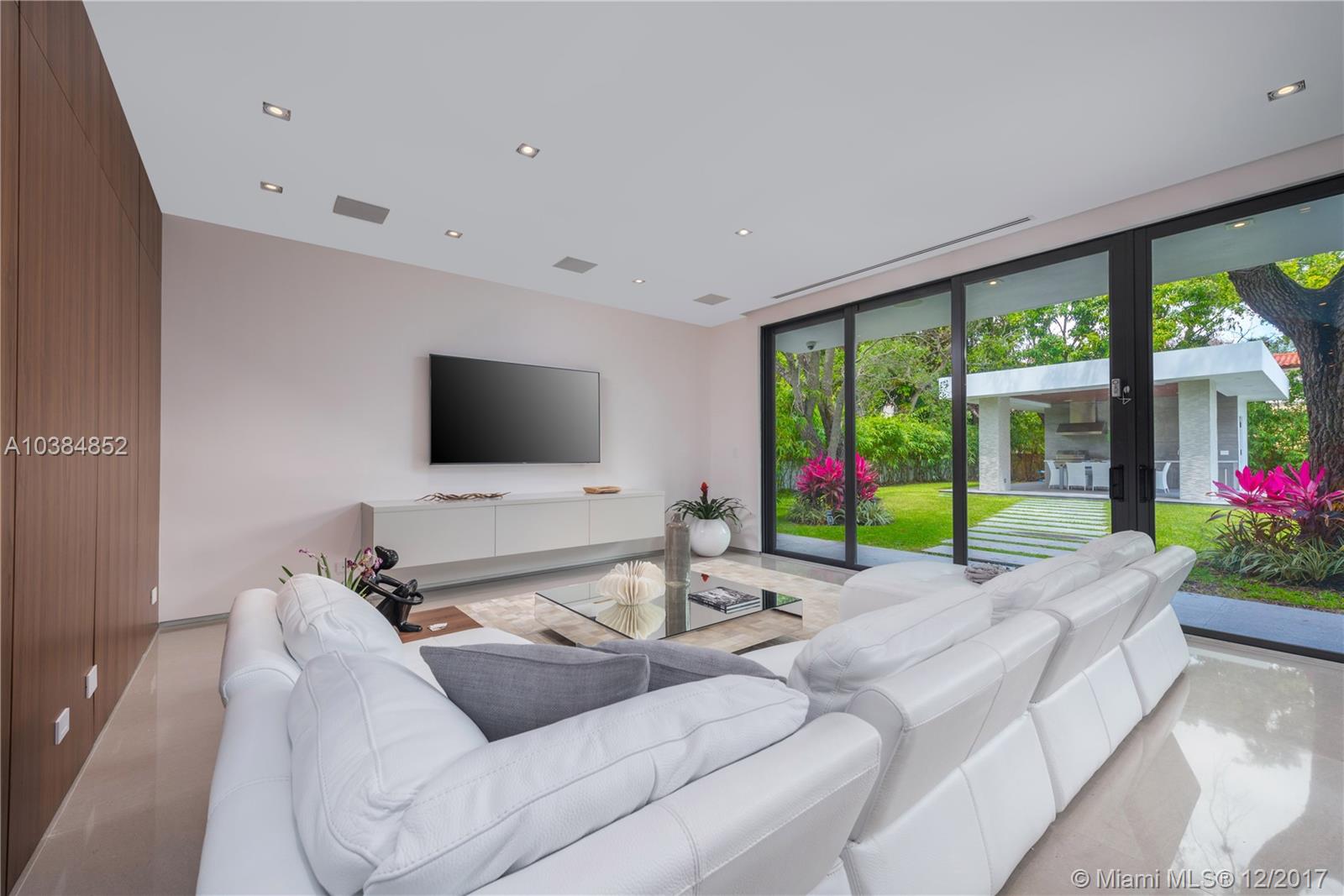 PRICE TERRACE - Residential