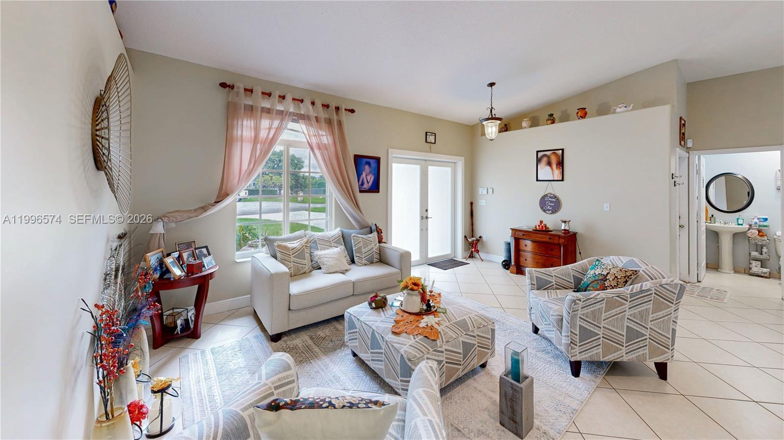 AVOCADO JUNCTION - Residential