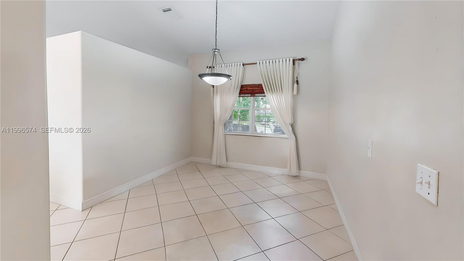 AVOCADO JUNCTION - Residential