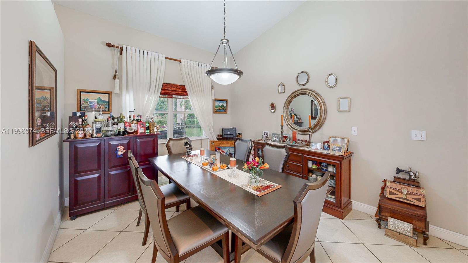 AVOCADO JUNCTION - Residential