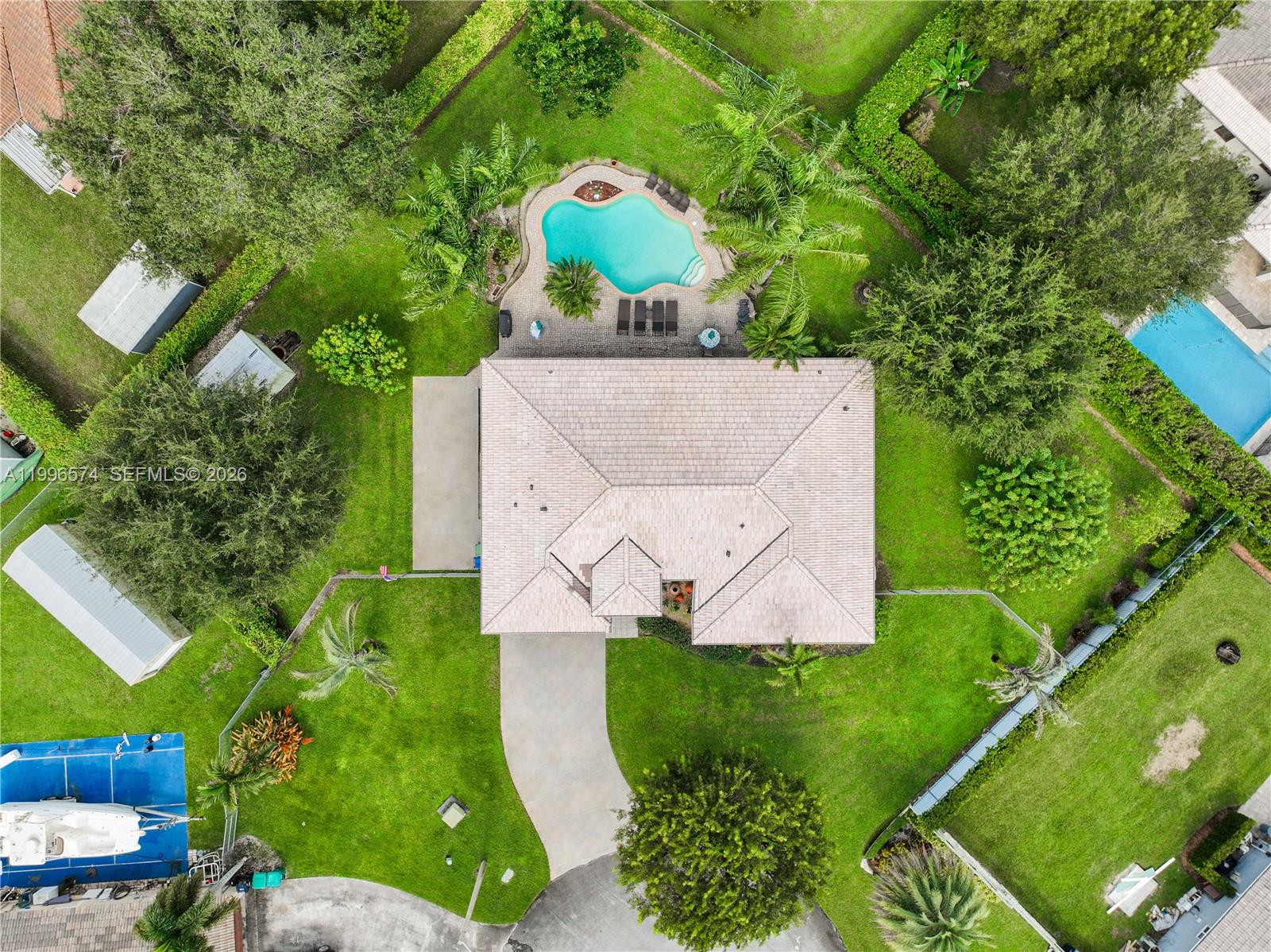 AVOCADO JUNCTION - Residential