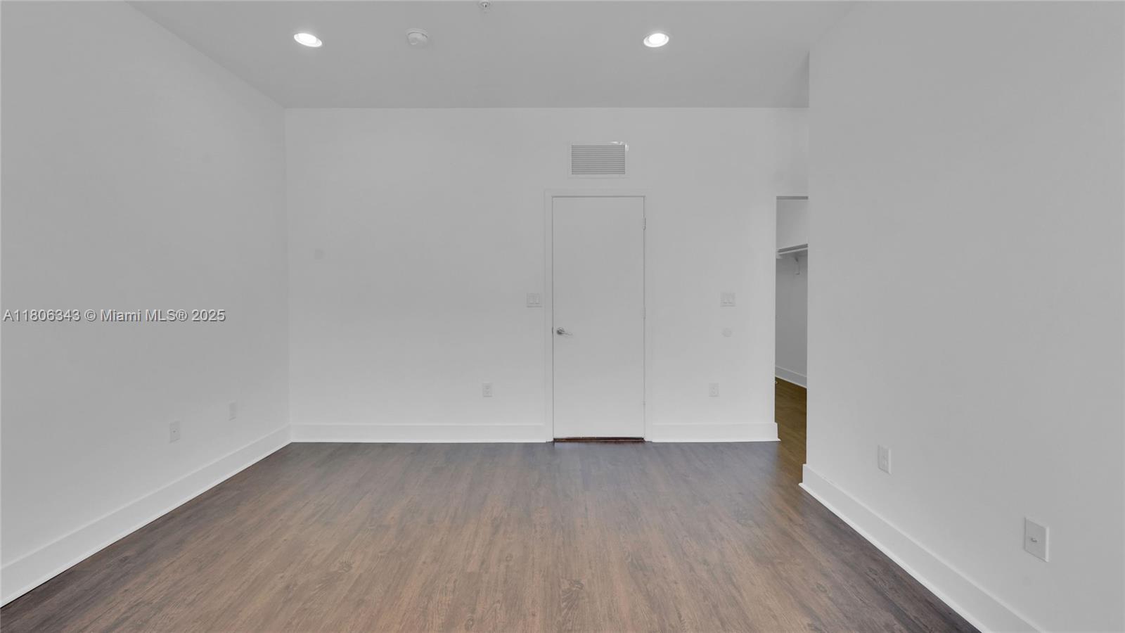 Weitzer Aventura Place - Residential