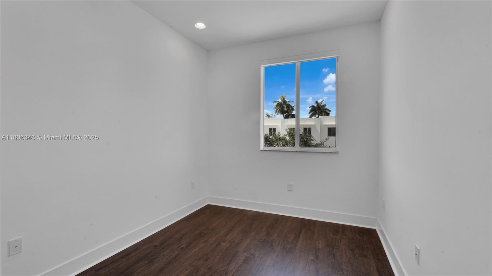 Weitzer Aventura Place - Residential