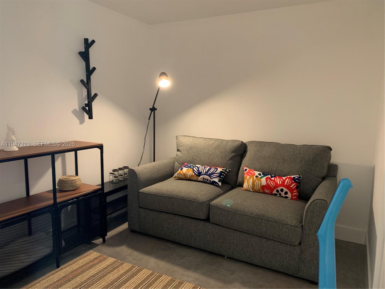 THE HARBOUR SOUTH CONDO - Residential