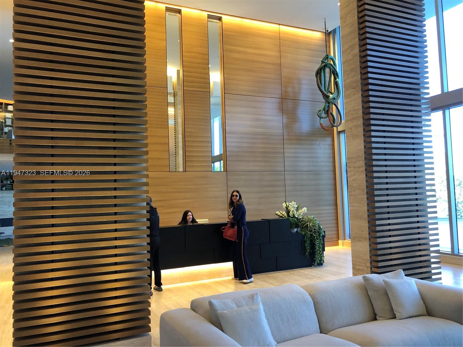 THE HARBOUR SOUTH CONDO - Residential