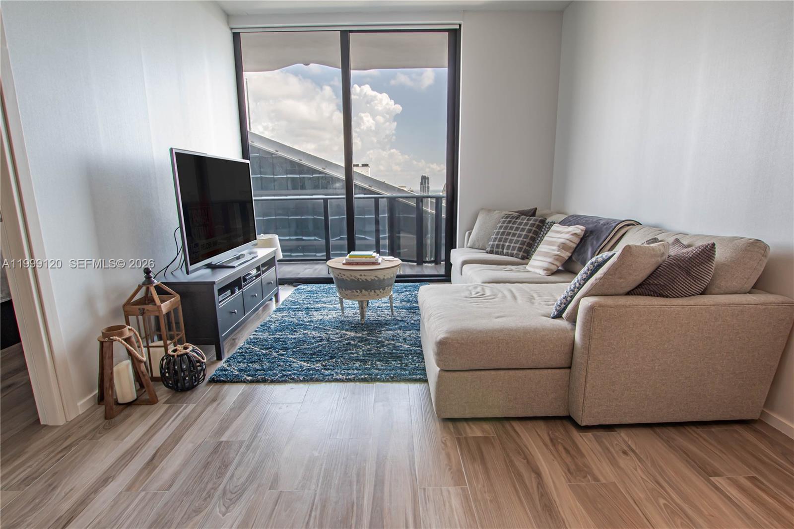 801 SMA RESIDENCES CONDO - Residential Lease