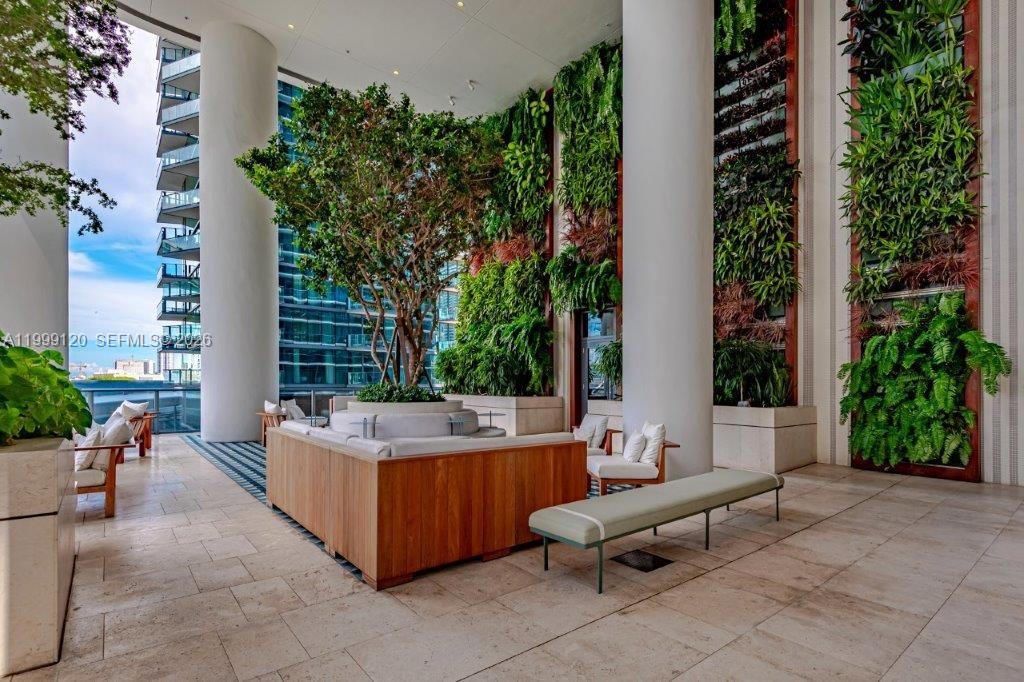 801 SMA RESIDENCES CONDO - Residential Lease