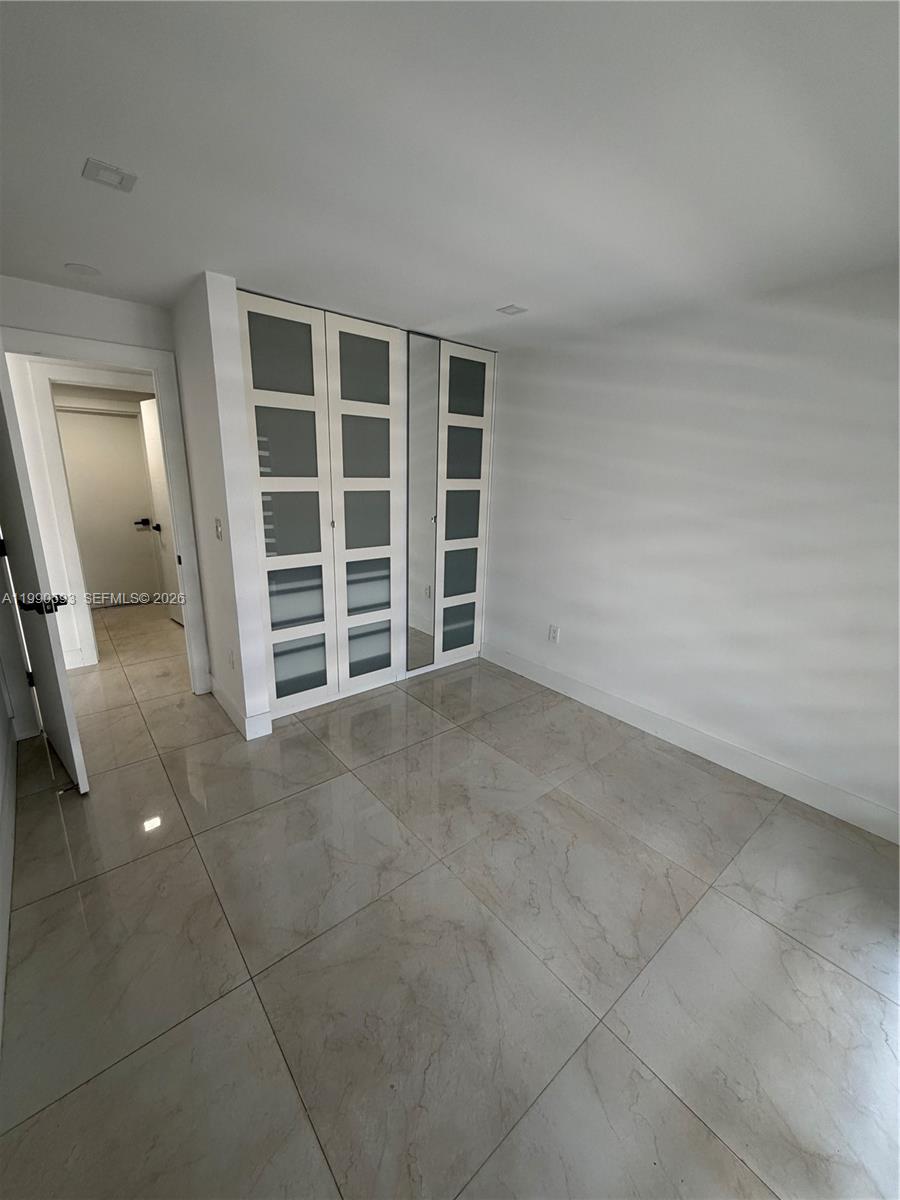 SPANISH LAKES - Residential Lease