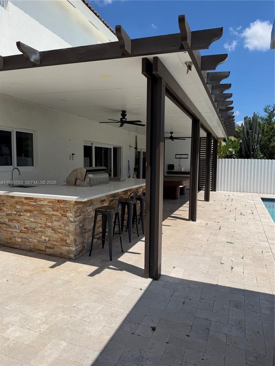 SPANISH LAKES - Residential Lease