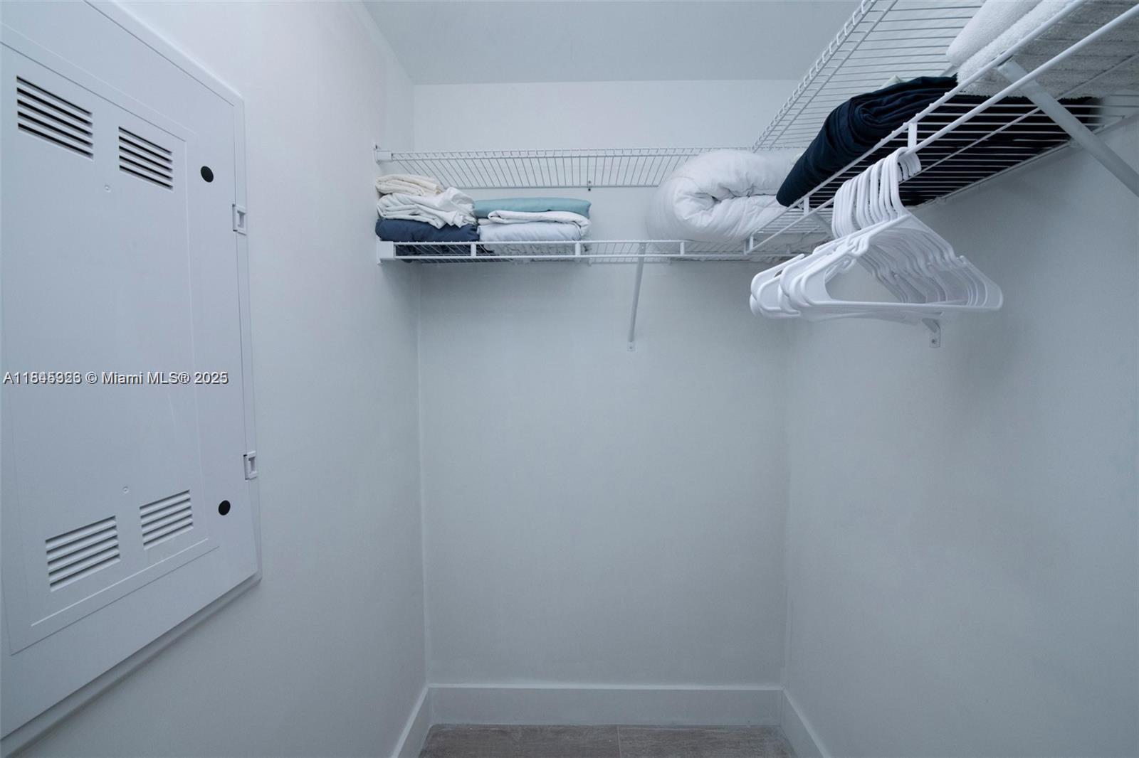 3401 MIDTOWN CONDO - Residential