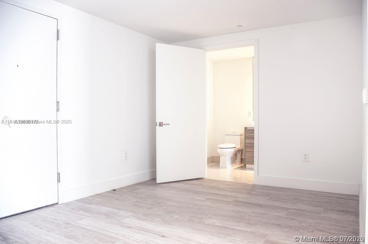 3401 MIDTOWN CONDO - Residential