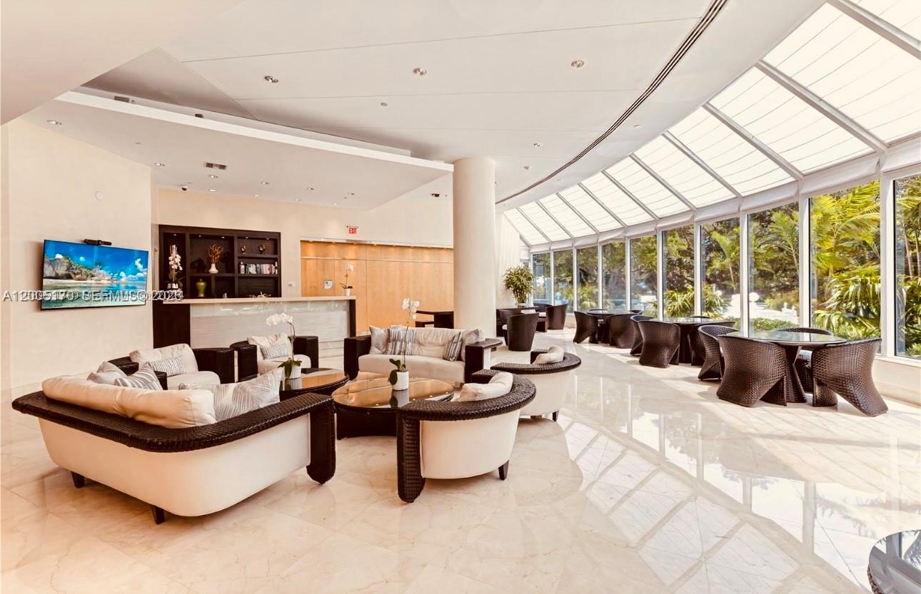 Bristol Tower Condo - Residential