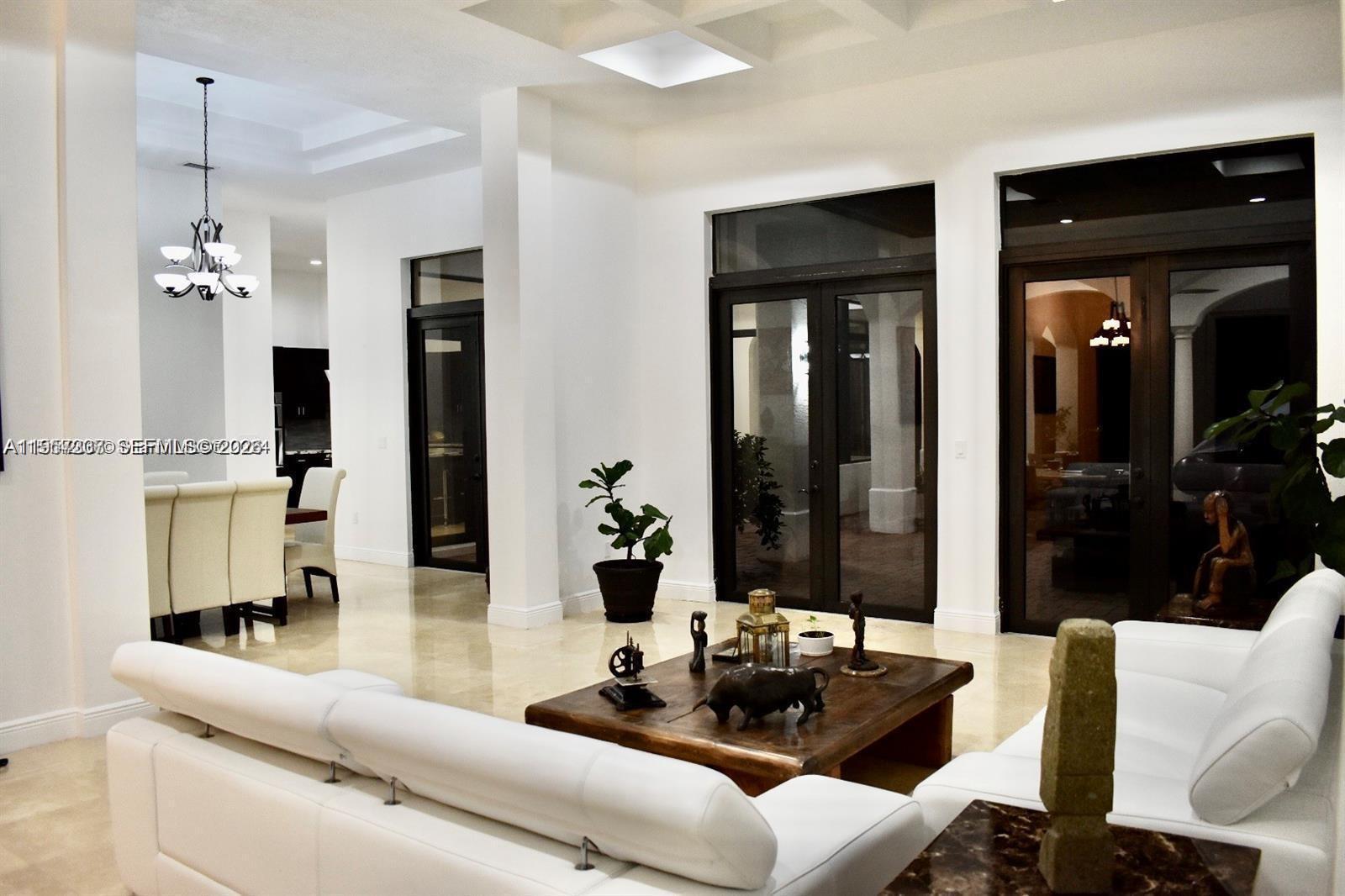 FLAMINGO ROAD ESTATES - Residential