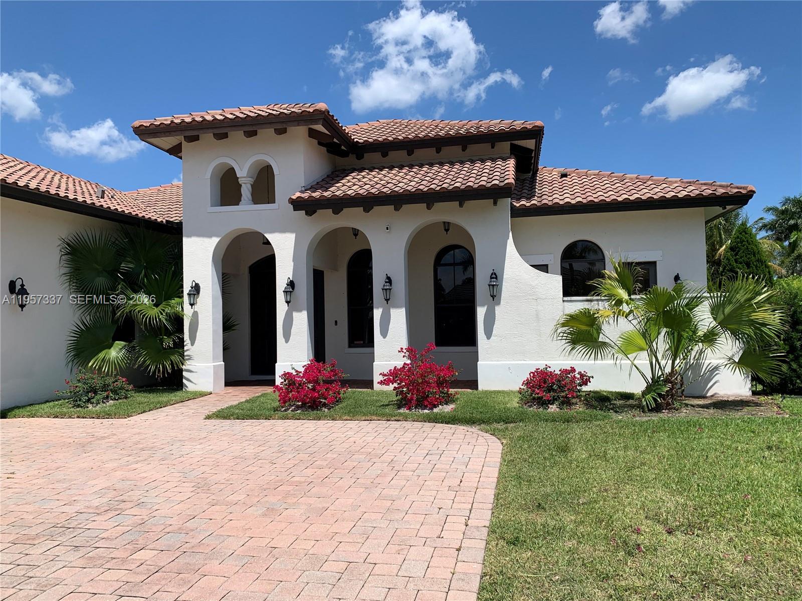 FLAMINGO ROAD ESTATES - Residential