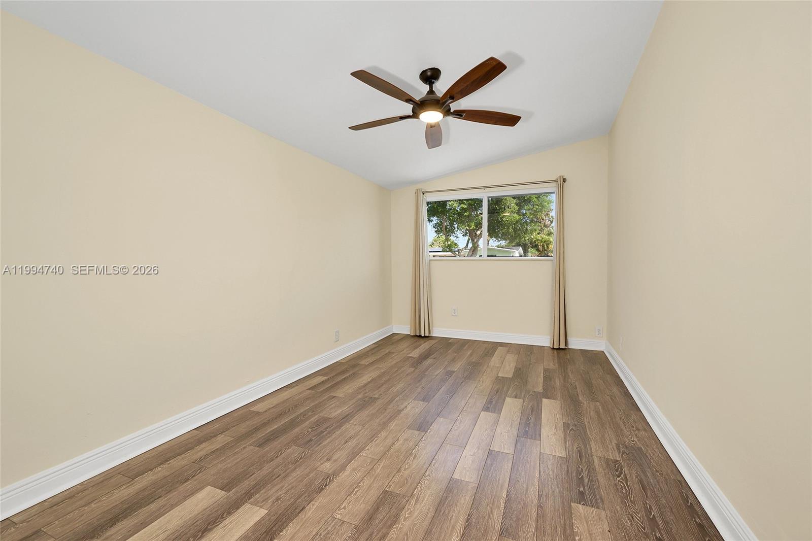 PEARL ESTATES - Residential